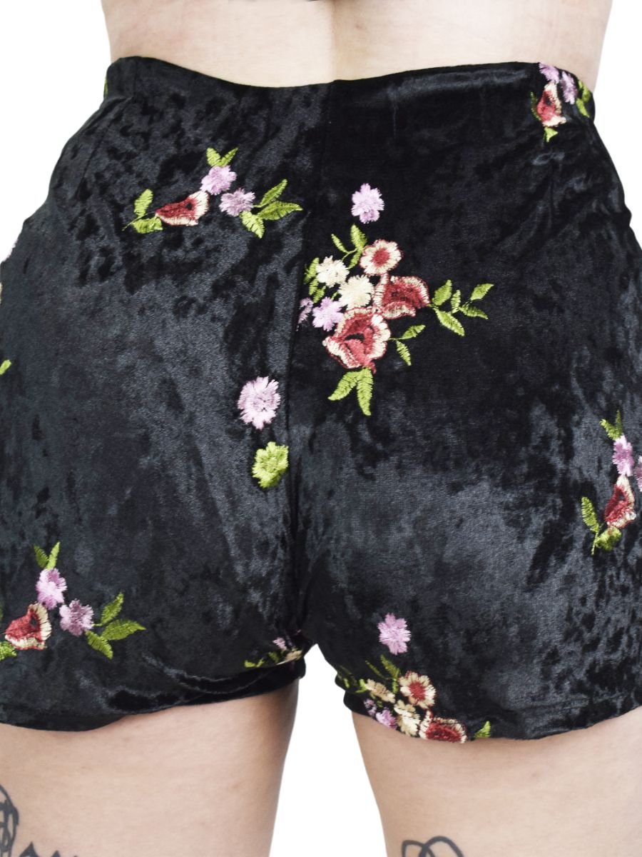 Shorts Hot Pants Veludo Bordado Jannet