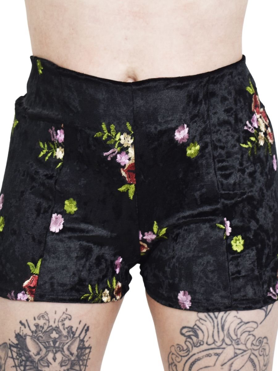 Shorts Hot Pants Veludo Bordado Jannet